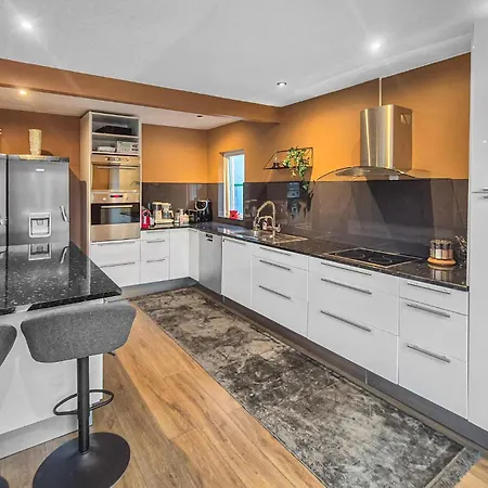 Stunning In Bokn With Wifi Dom wakacyjny Alvestad