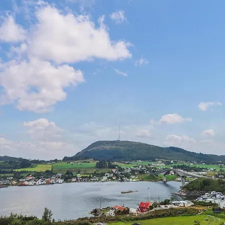 Dom wakacyjny Stunning In Bokn With Wifi Alvestad