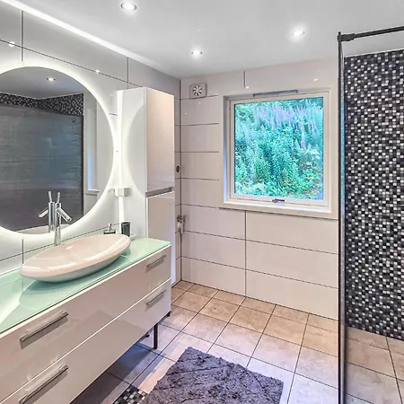 Stunning In Bokn With Wifi * Alvestad