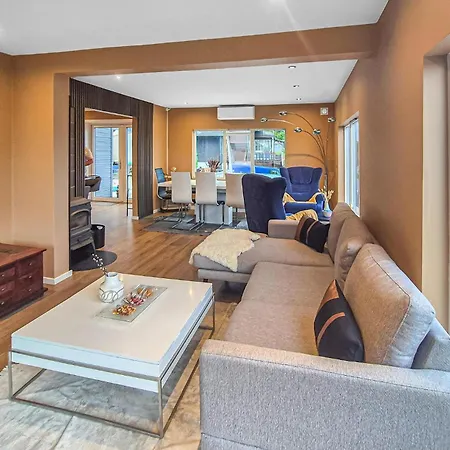 Stunning In Bokn With Wifi *