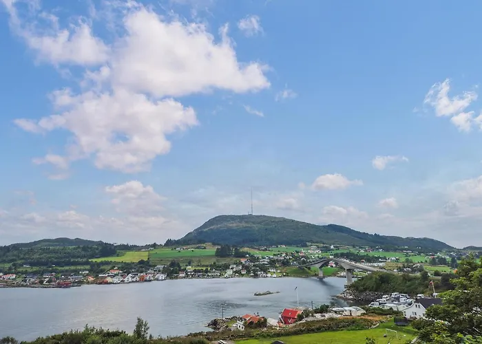 Prázdninový dům Stunning In Bokn With Wifi Bore